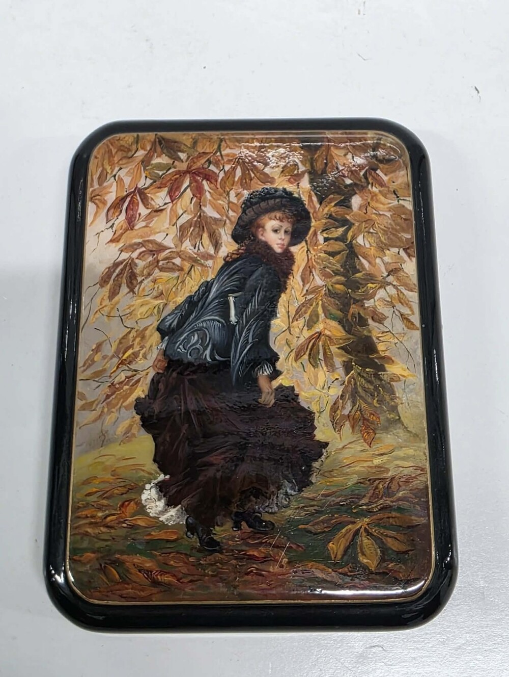 HandPainted  Russian Lacquer‎ Wooden Box Artist Signed